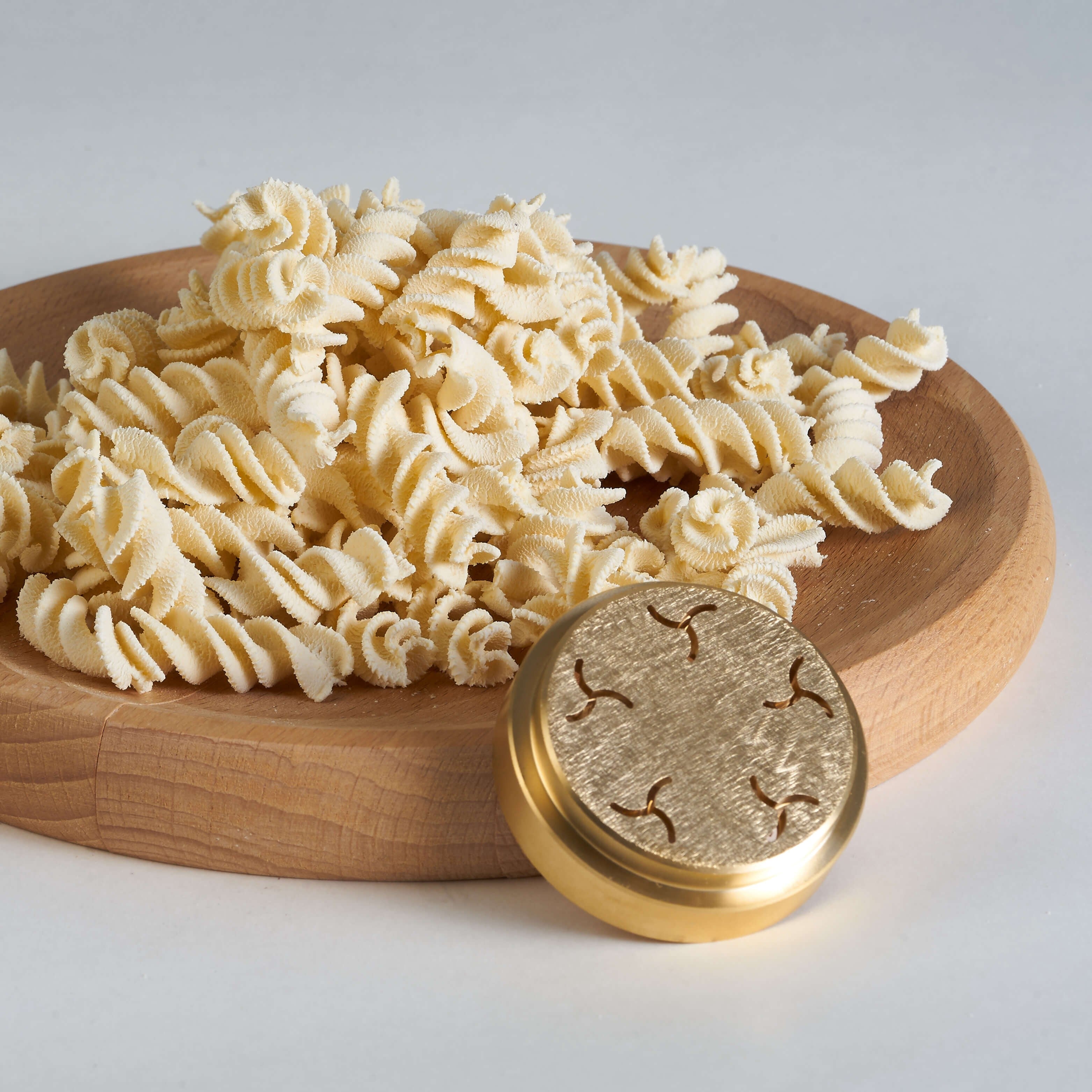 fusilli trafilati al bronzo con pastaio classe italy