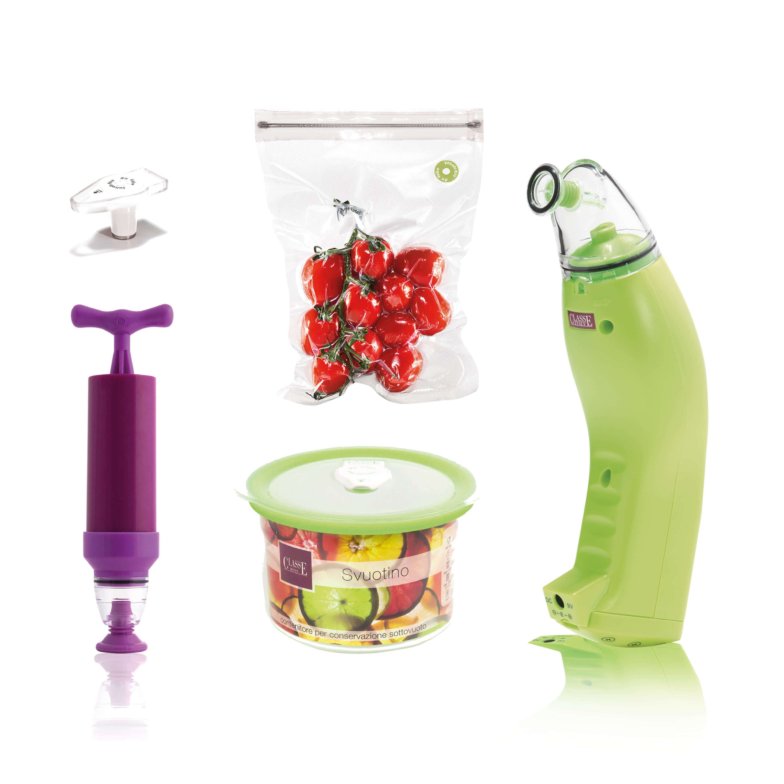 Il Set Svuotino nella variante verde, il set del palmare VinOk pensato per avere tutto il necessario fin dai primi utilizzi, comprensivo di contenitore da 0,6 L, buste per sottovuoto, tappo per bevande e estrattore manuale sottovuoto in omaggio